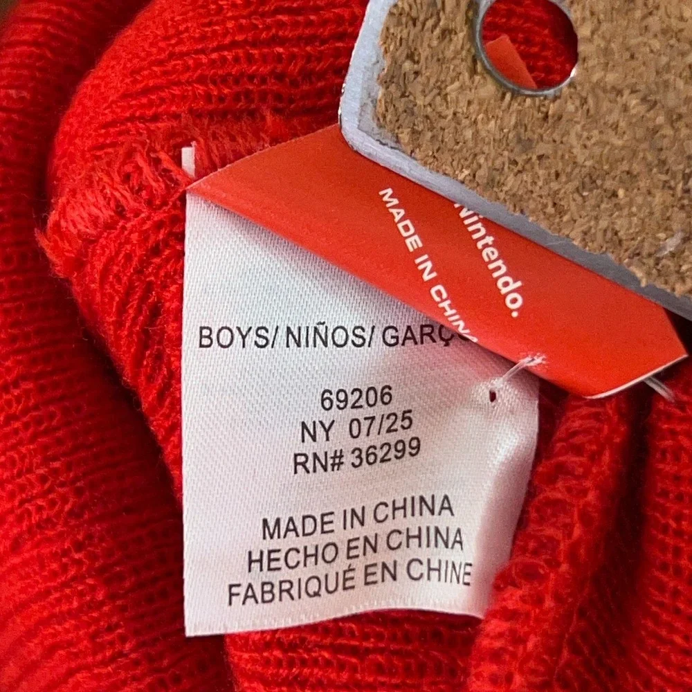 Nintendo Super Mario Boys One Size Red 3 Piece Beanie & Glove Set NWT